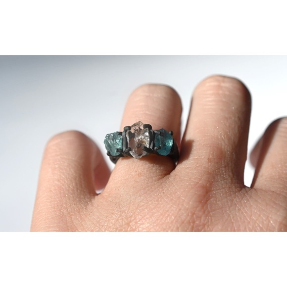 alternative raw diamond engagement ring raw crystal size 4 5 6 7 8 8 9 10 11 12 - Picture 3 of 3